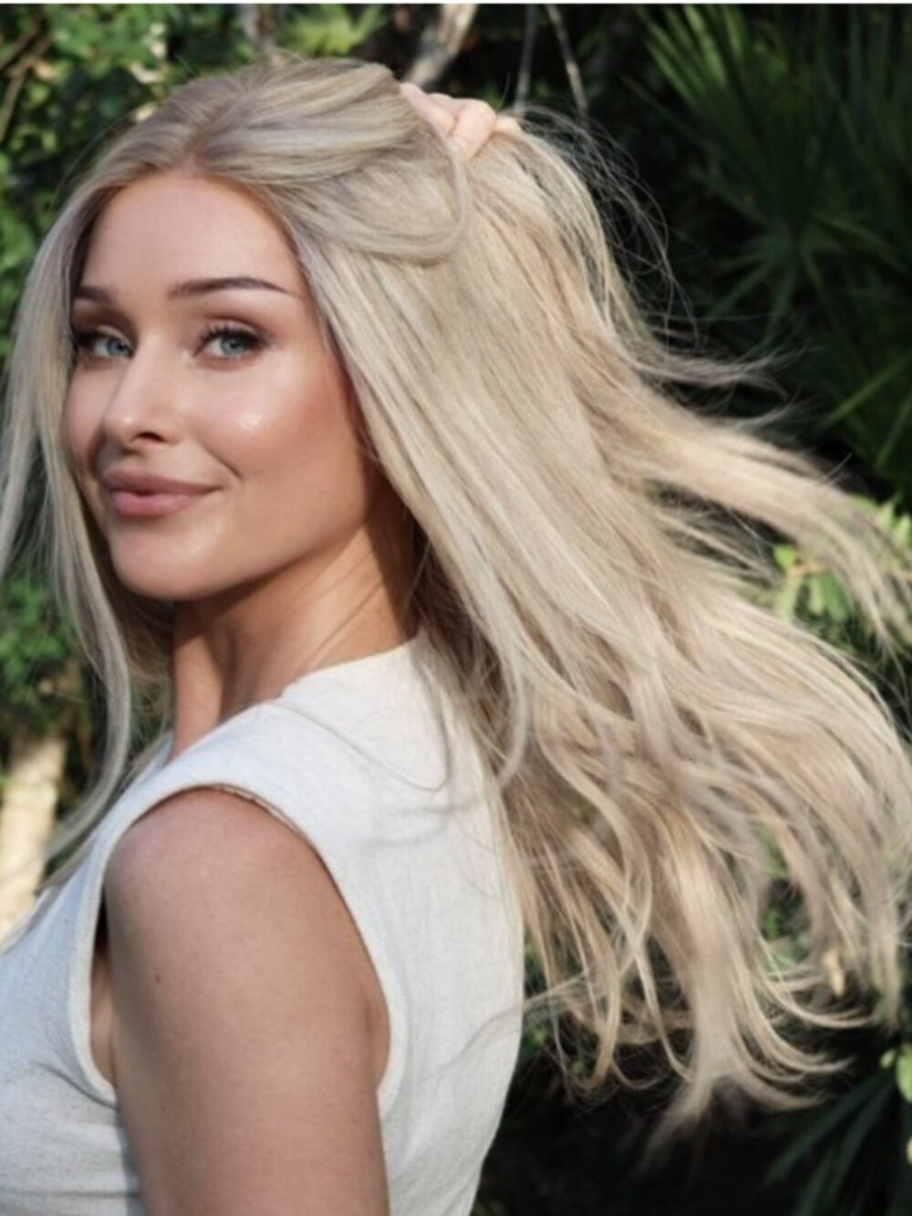 Maylene- Blonde Balayage Remy: Human Hair Lace Front Wig- 18"- S/M Cap Size- OBO - Picture 5 of 16